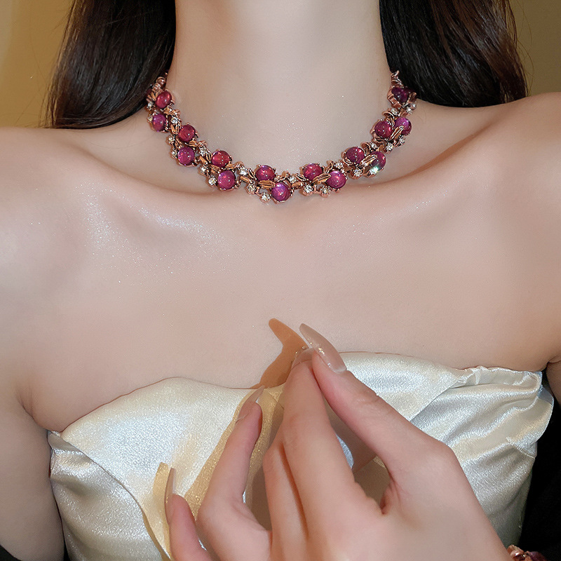 New Design Diamond Crystal Flower Pendant Vintage Necklace and Bracelet Set Chain Accessory for Women