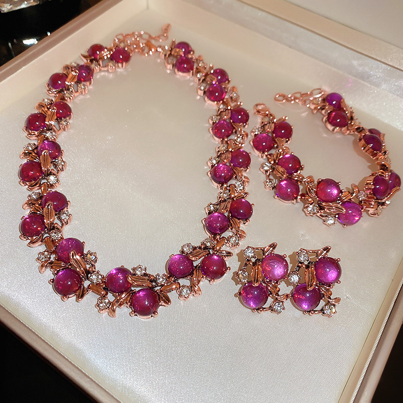 New Design Diamond Crystal Flower Pendant Vintage Necklace and Bracelet Set Chain Accessory for Women