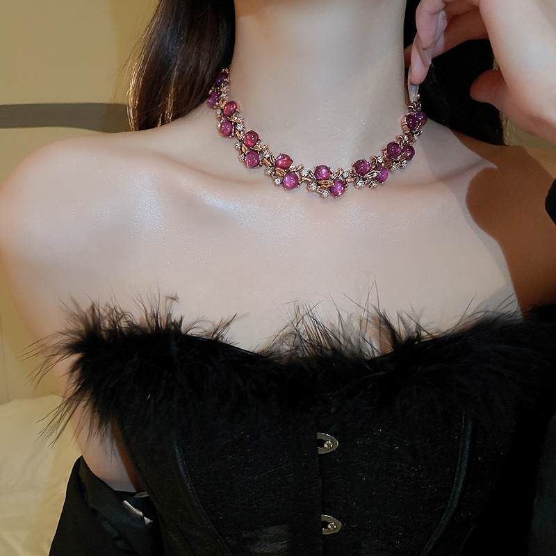 New Design Diamond Crystal Flower Pendant Vintage Necklace and Bracelet Set Chain Accessory for Women