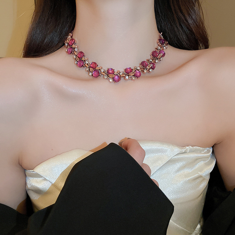 New Design Diamond Crystal Flower Pendant Vintage Necklace and Bracelet Set Chain Accessory for Women