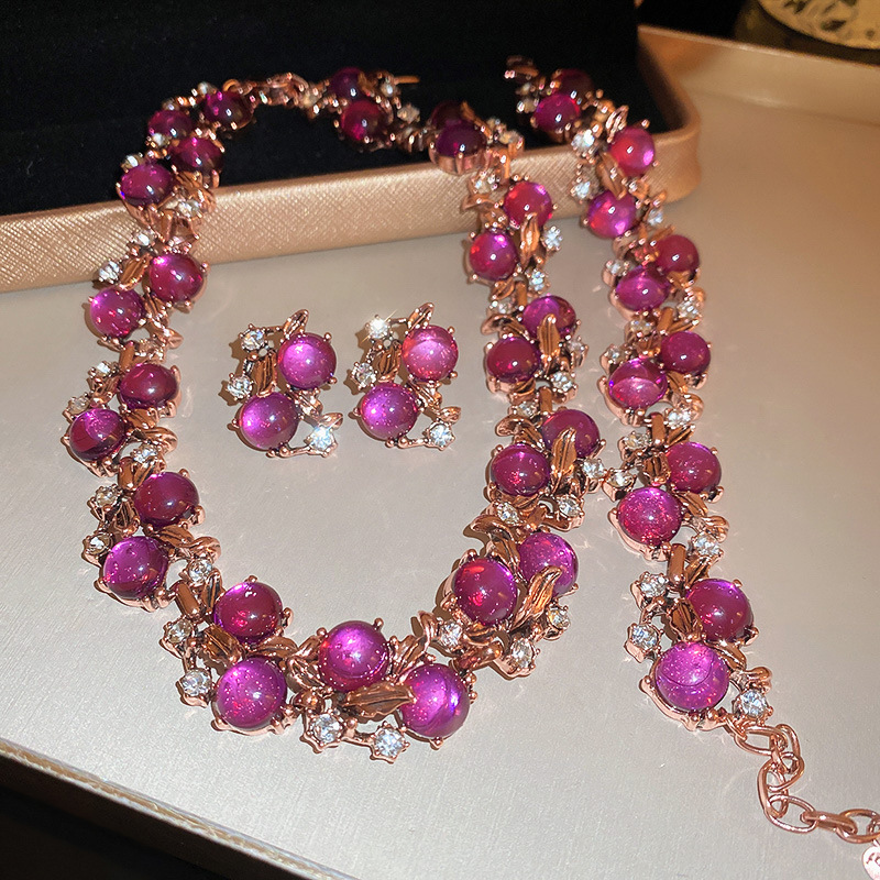 New Design Diamond Crystal Flower Pendant Vintage Necklace and Bracelet Set Chain Accessory for Women