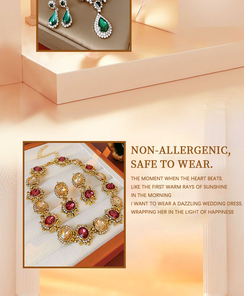 Wholesale European and American Diamond Geometric Luxury Fashionable and Popular Necklaces Set for Women