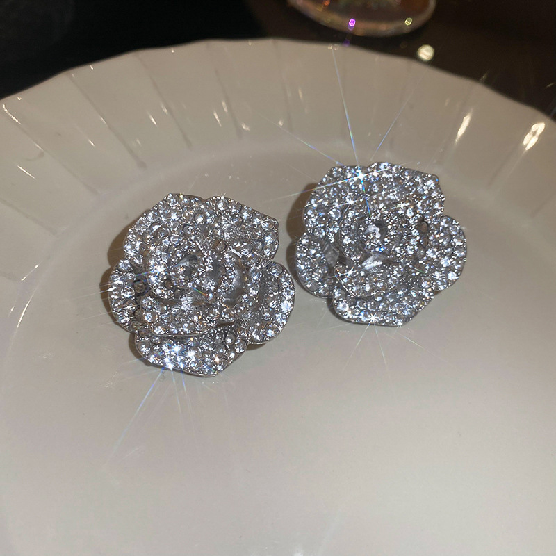 Silver Needle Diamond Flower Tassel Cold Style Fashion Luxury Accessory Rose Gold Necklace and Earrings Jewelry Set