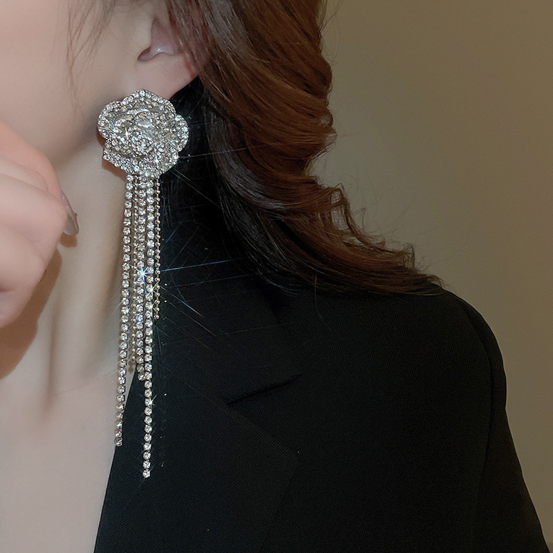 Silver Needle Diamond Flower Tassel Cold Style Fashion Luxury Accessory Rose Gold Necklace and Earrings Jewelry Set