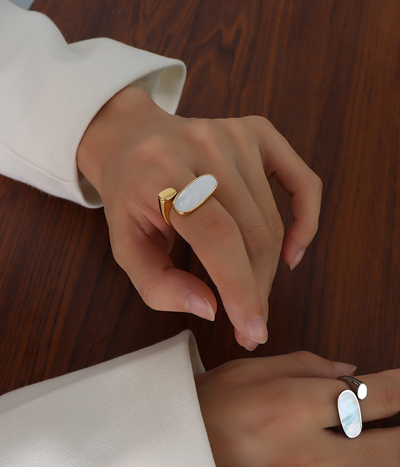 Personality Fashion Titanium Steel Color Preservation White Mother Shell Geometric Oval Ring Female Hand Jewelry Ring Ornament